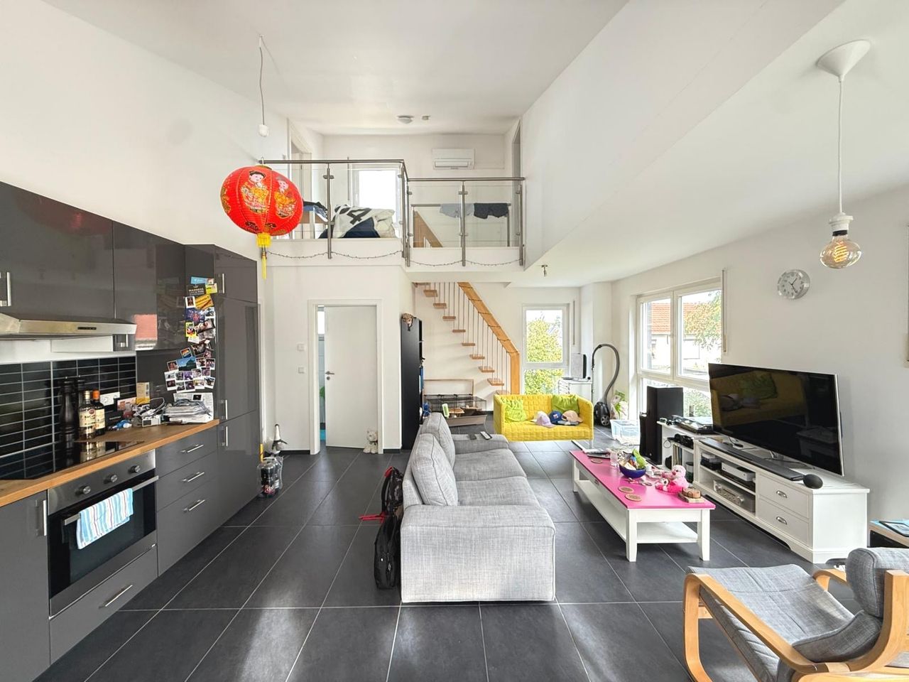 moderne Maisonettewohnung mit Balkon in Bedburg-Hau