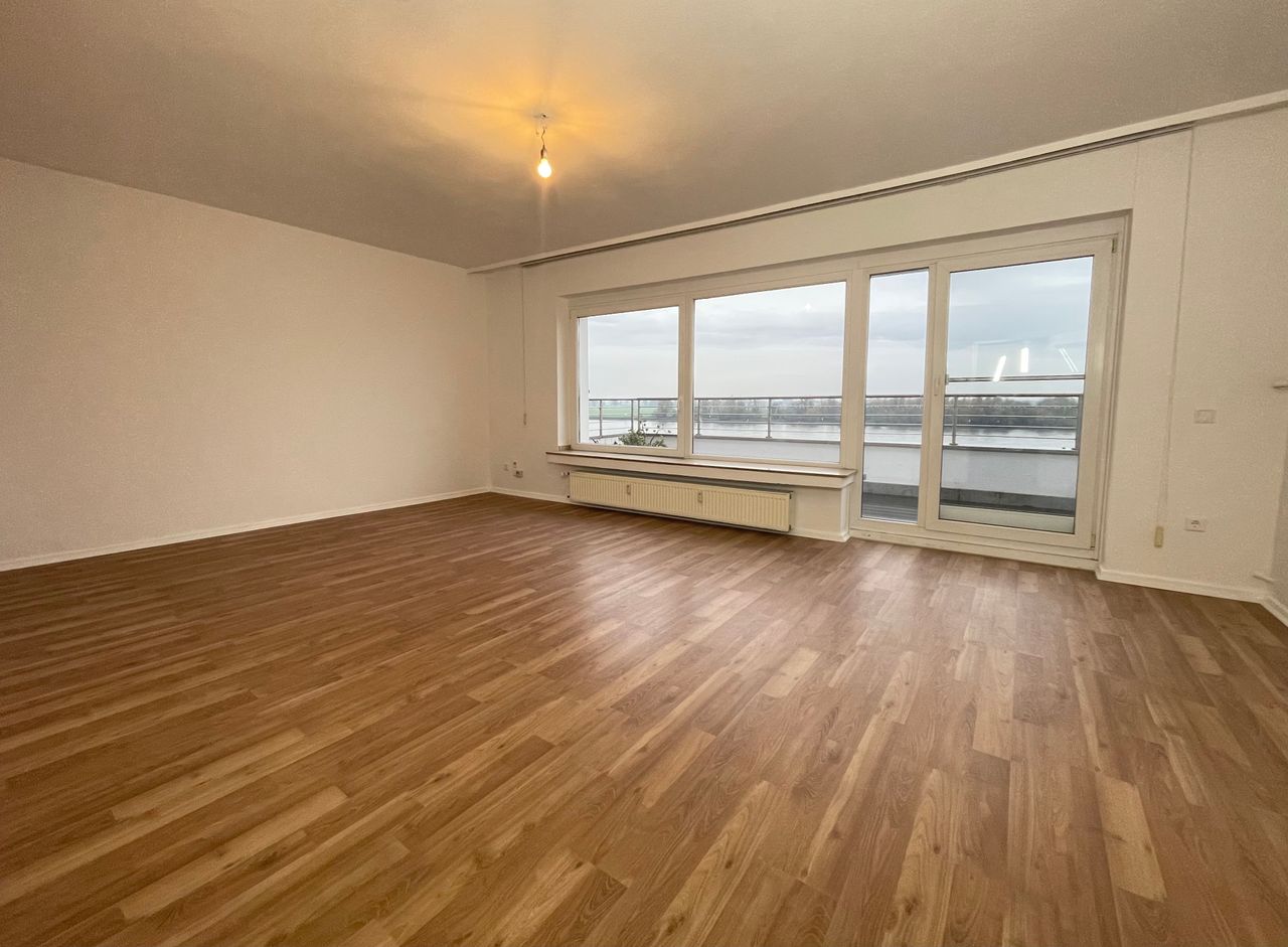 Exklusive 2-Zimmer-Wohnung mit Rheinblick – Wohnen in Bestlage!